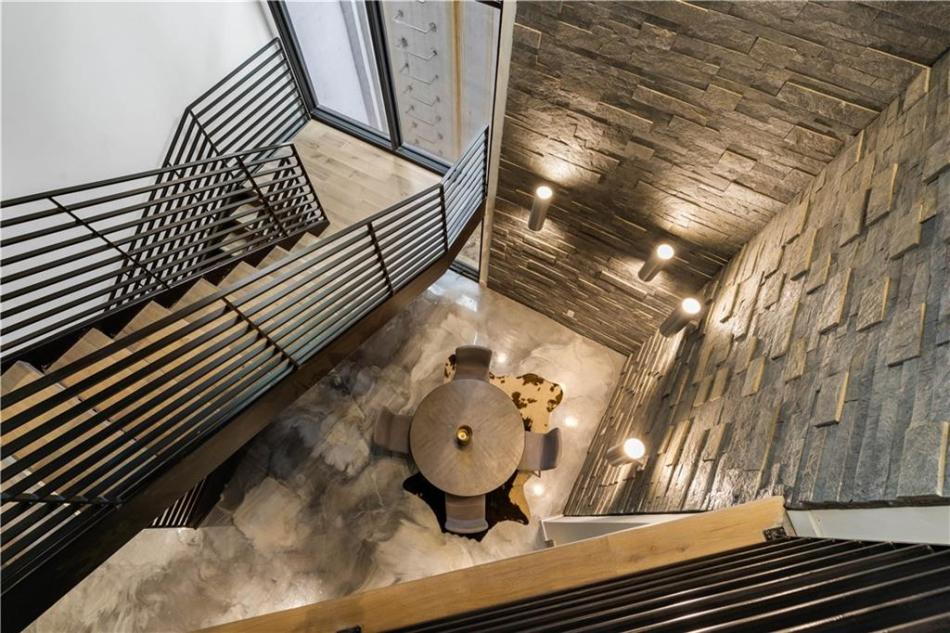 'Breathtaking' Buckhead modern from 2019 lists for first time